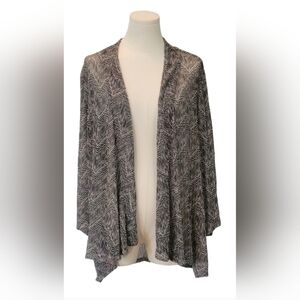 Avenue Monochrome Chevron Sweater